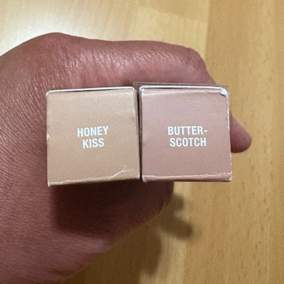 Anastasia Beverly Hills Lip Gloss HONEY KISS
BUTTERSCOTCH Brand New Never Used. - Picture 2 of 12